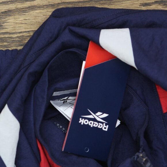 NWT Reebok Womens Pocket Nylon Track Jacket IU0779 Vector Navy Blue S - Picture 4 of 4
